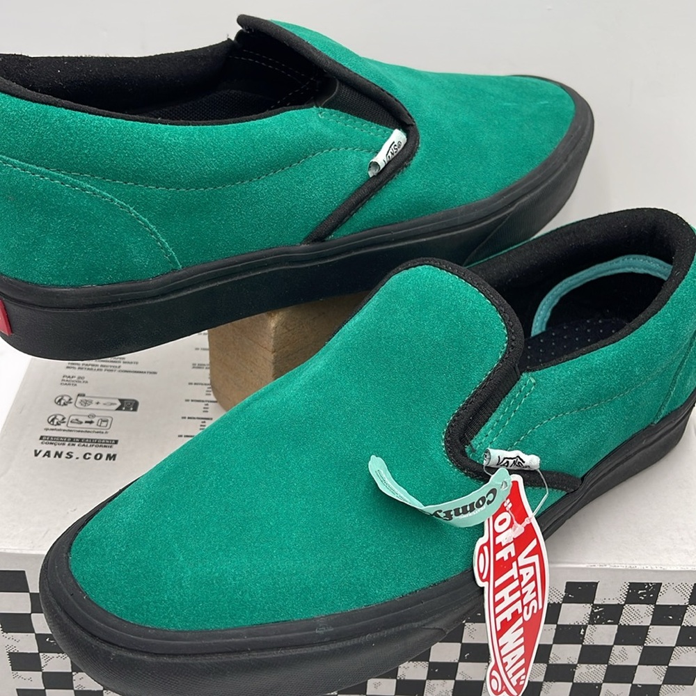 Vans WMNS Classic Slip-On Comficush Ultimate Green Sneakers - Picture 10 of 16